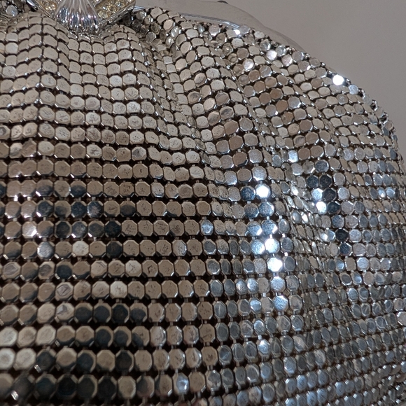 Whiting & Davis Vintage Silver Clutch - Picture 3 of 7